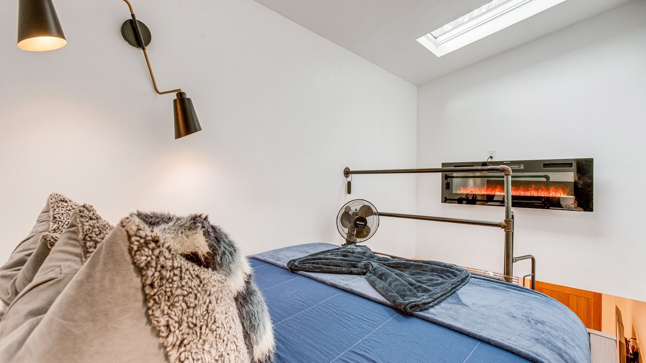 Photo of Bedroom in Capitol Hill