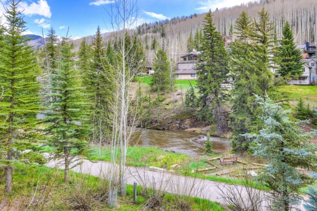 Photo of Others in Vail