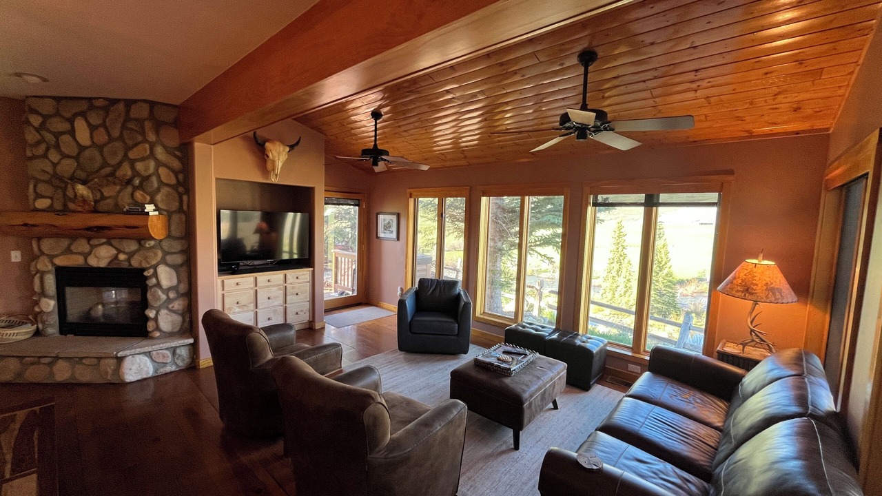 Photo of Livingroom in Crested Butte South