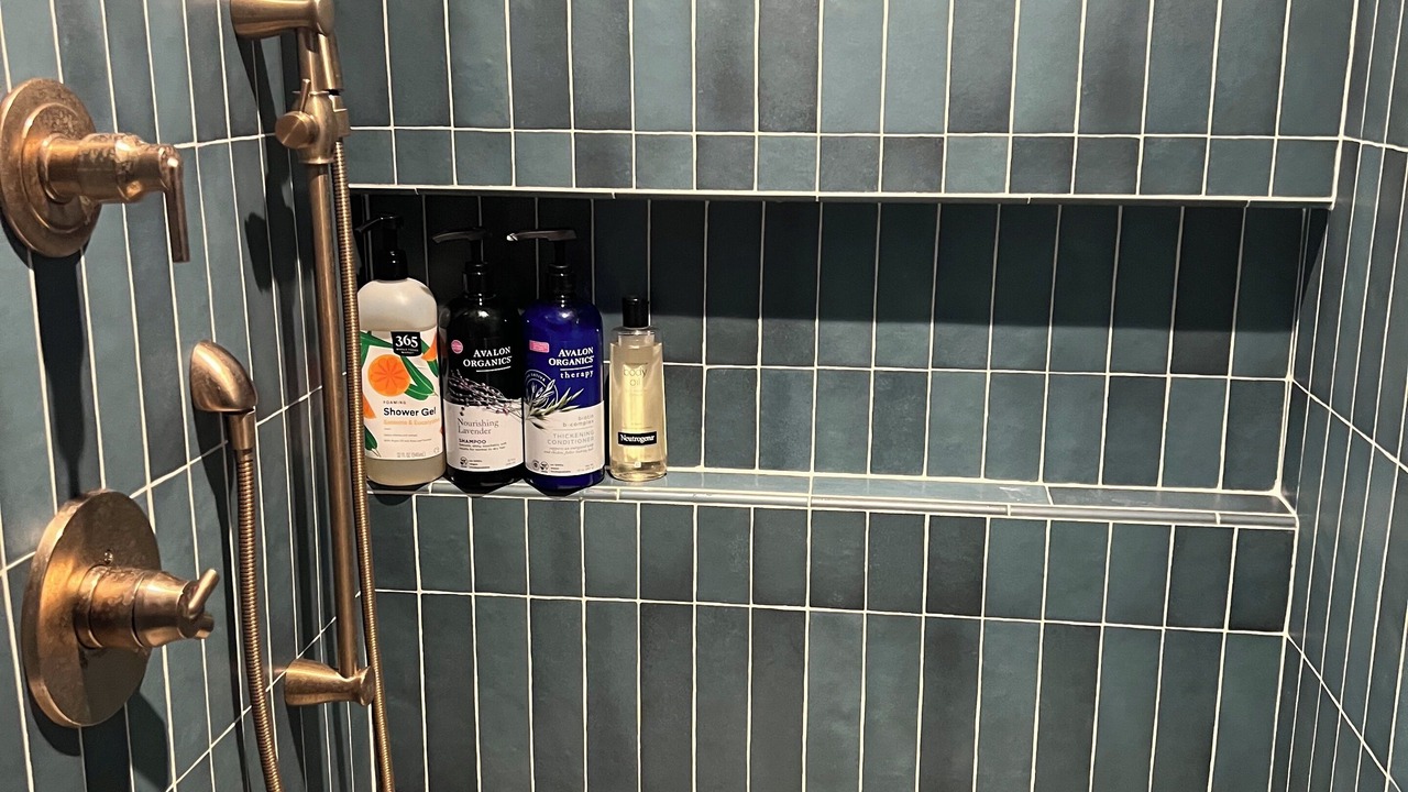Photo of Bathroom in Quandary Village