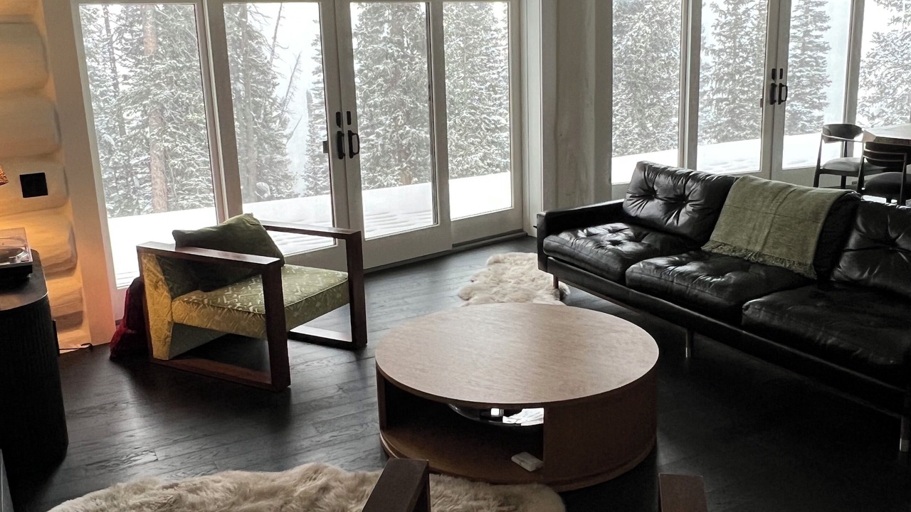 Photo of Livingroom in Quandary Village