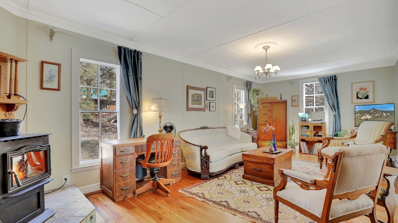 Photo of Bedroom in Pine