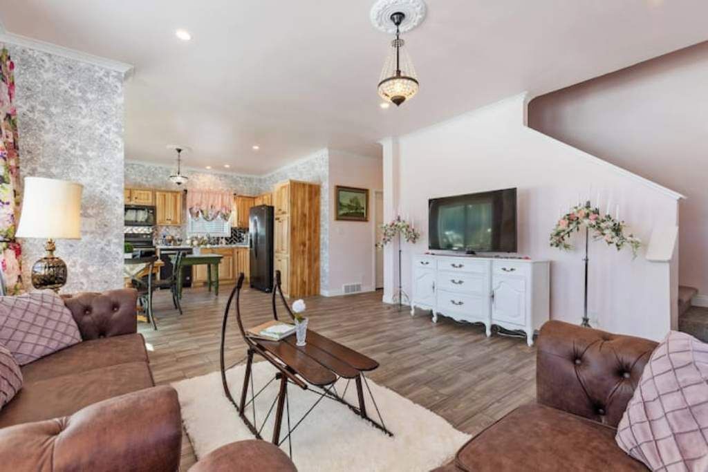 Photo of Livingroom in Saint Mary's