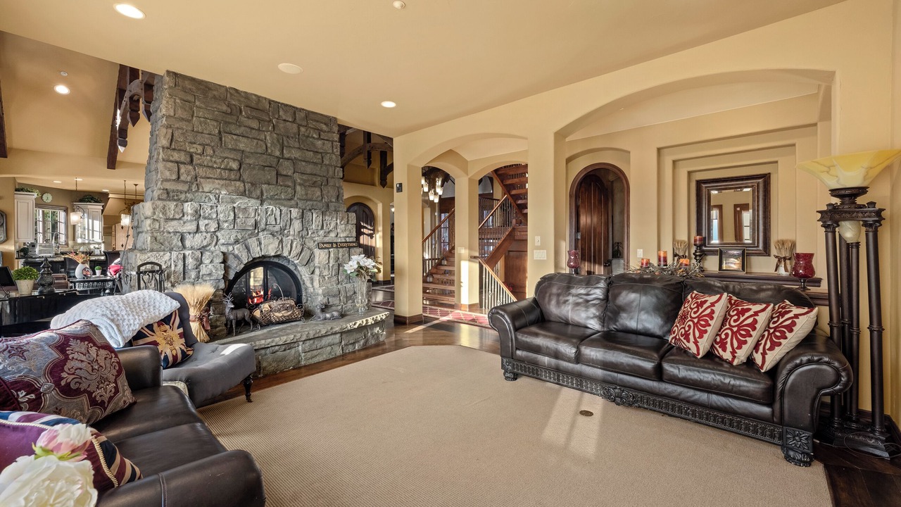 Photo of Livingroom in Castle Rock