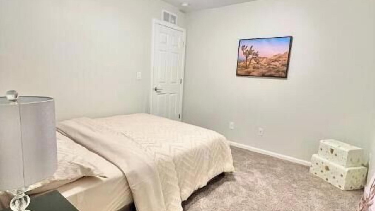 Photo of Bedroom in Dupont