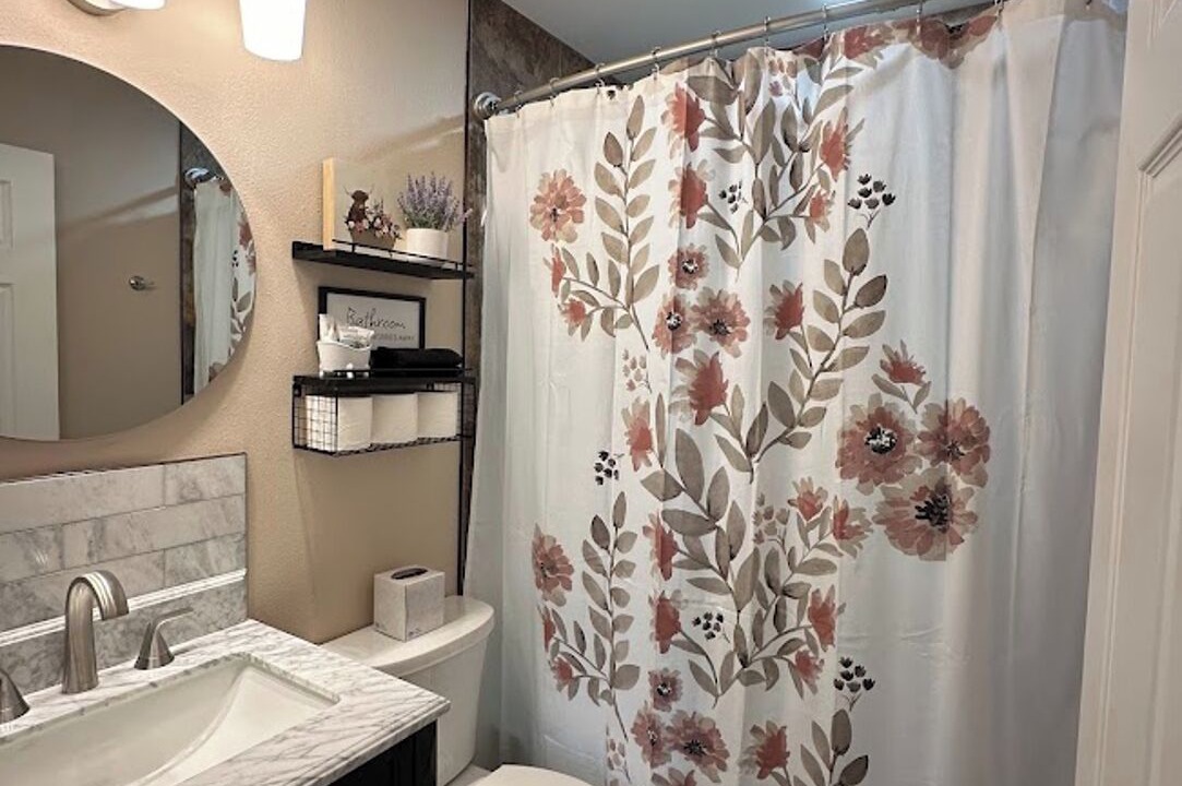 Photo of Bathroom in Broadmoor