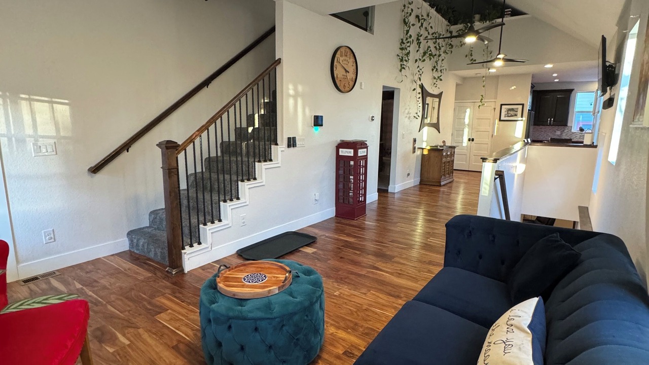Photo of Livingroom in Lincoln Park