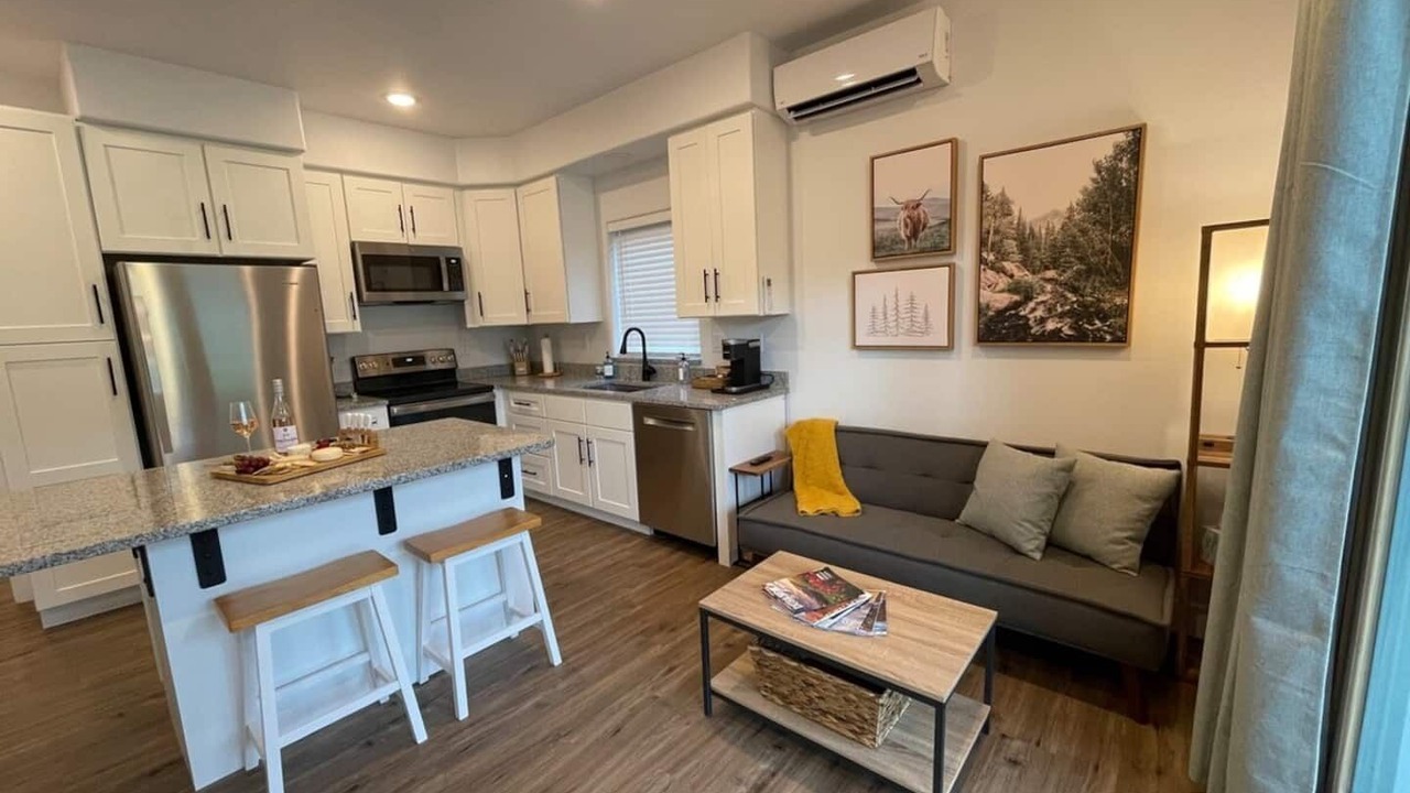 Photo of Livingroom in Hermosa