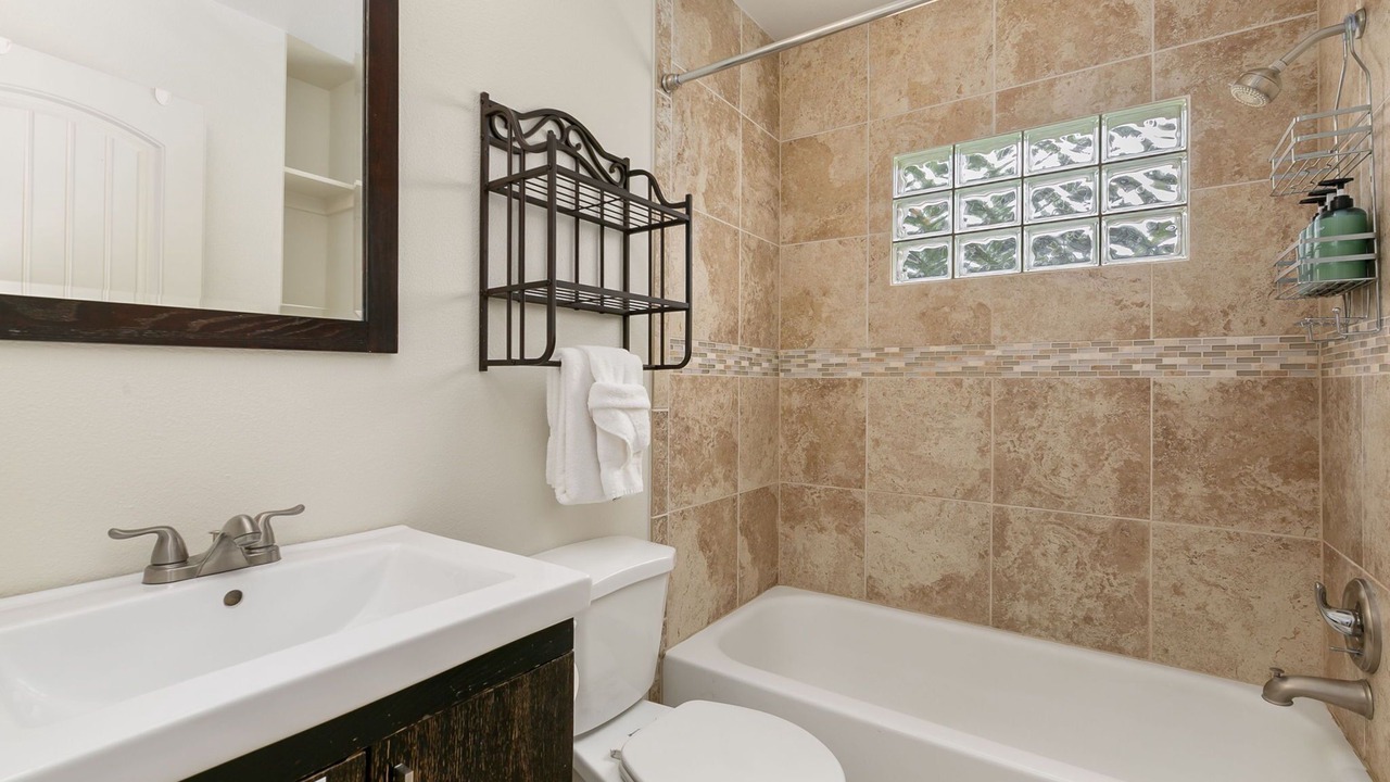Photo of Bathroom in Martinez Park