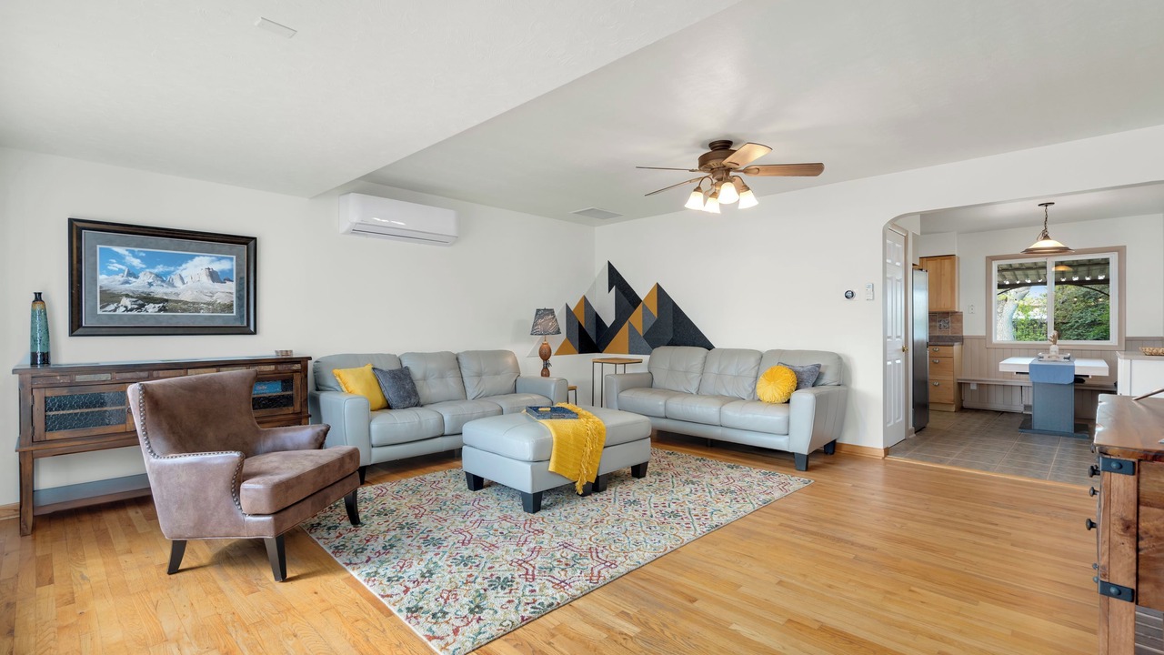 Photo of Livingroom in Longmont