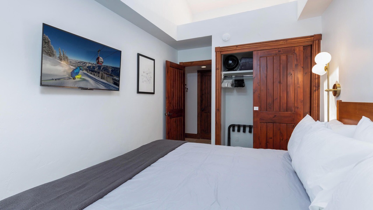 Photo of Bedroom in Aspen