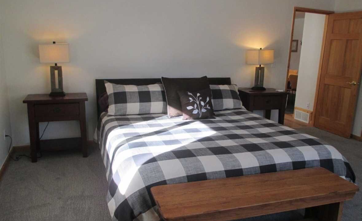 Photo of Bedroom in Lake City