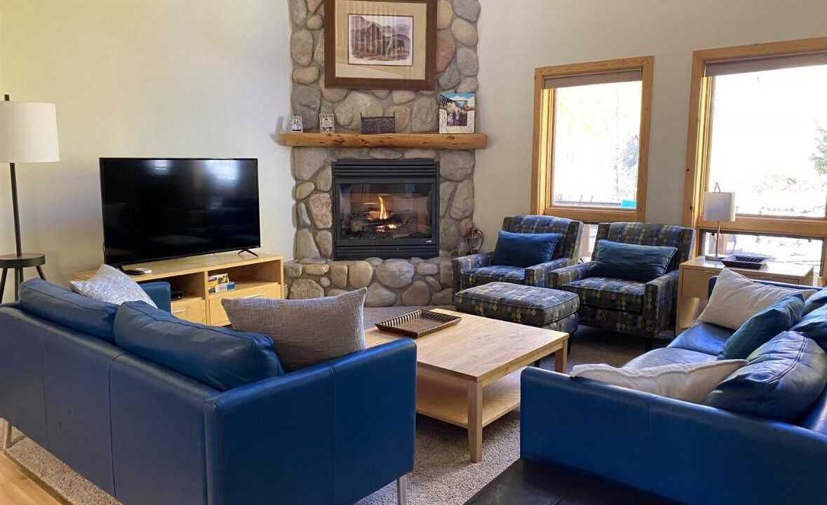 Photo of Livingroom in Lake City