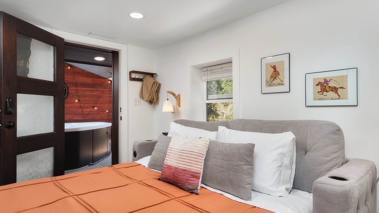 Photo of Bedroom in Cascade-Chipita Park