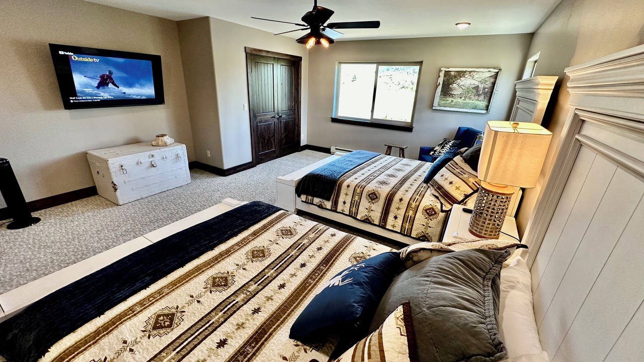 Photo of Bedroom in South Fork