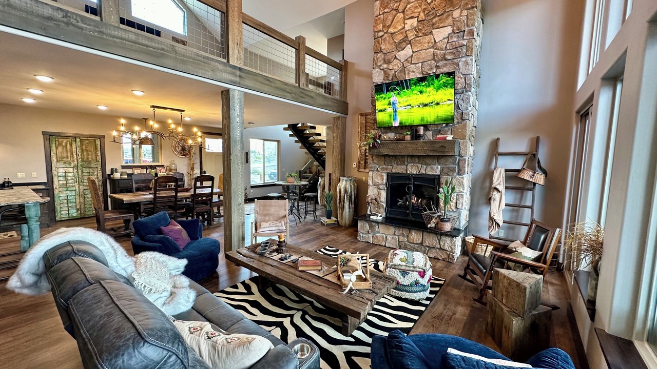 Photo of Livingroom in South Fork