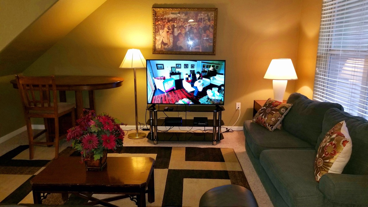 Photo of Livingroom in Dupont