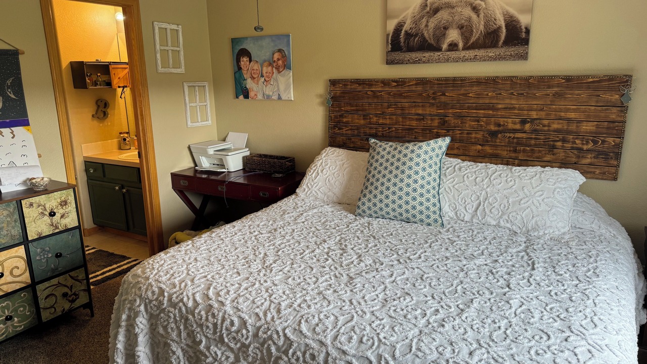 Photo of Bedroom in Loveland
