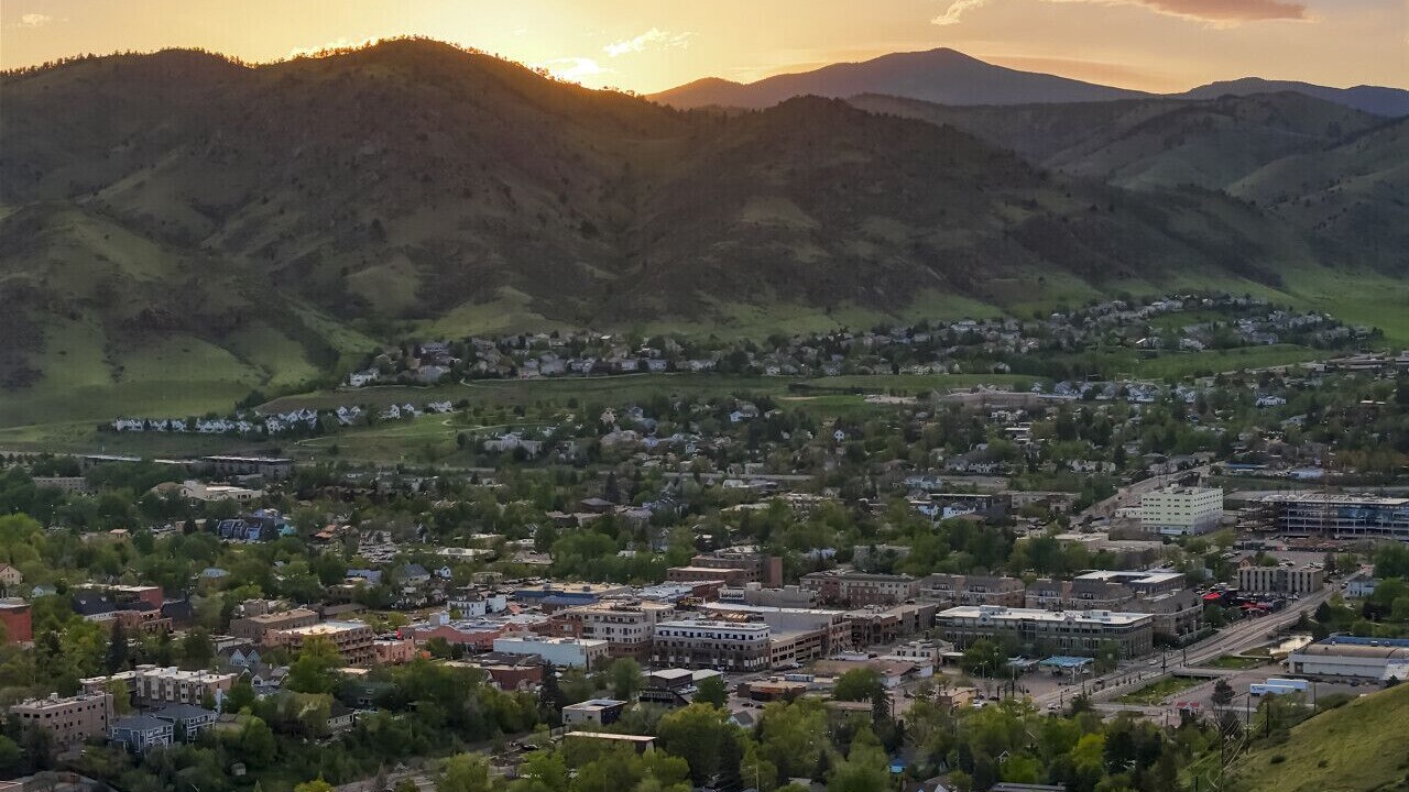 Photo of Outdoor in Golden
