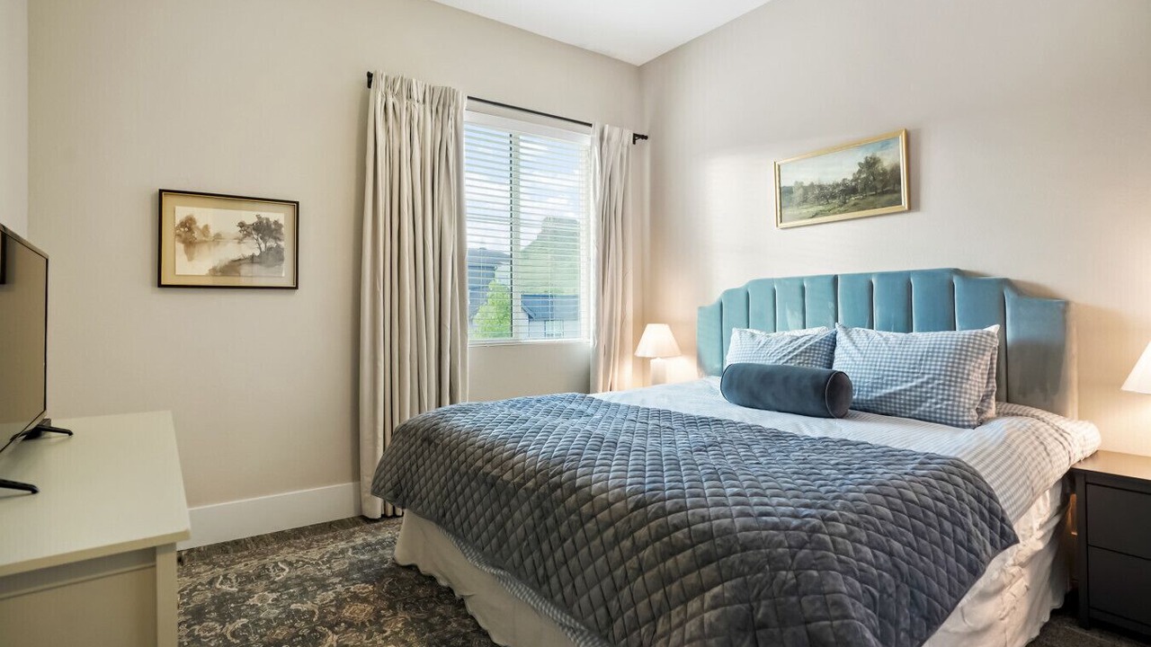 Photo of Bedroom in Golden