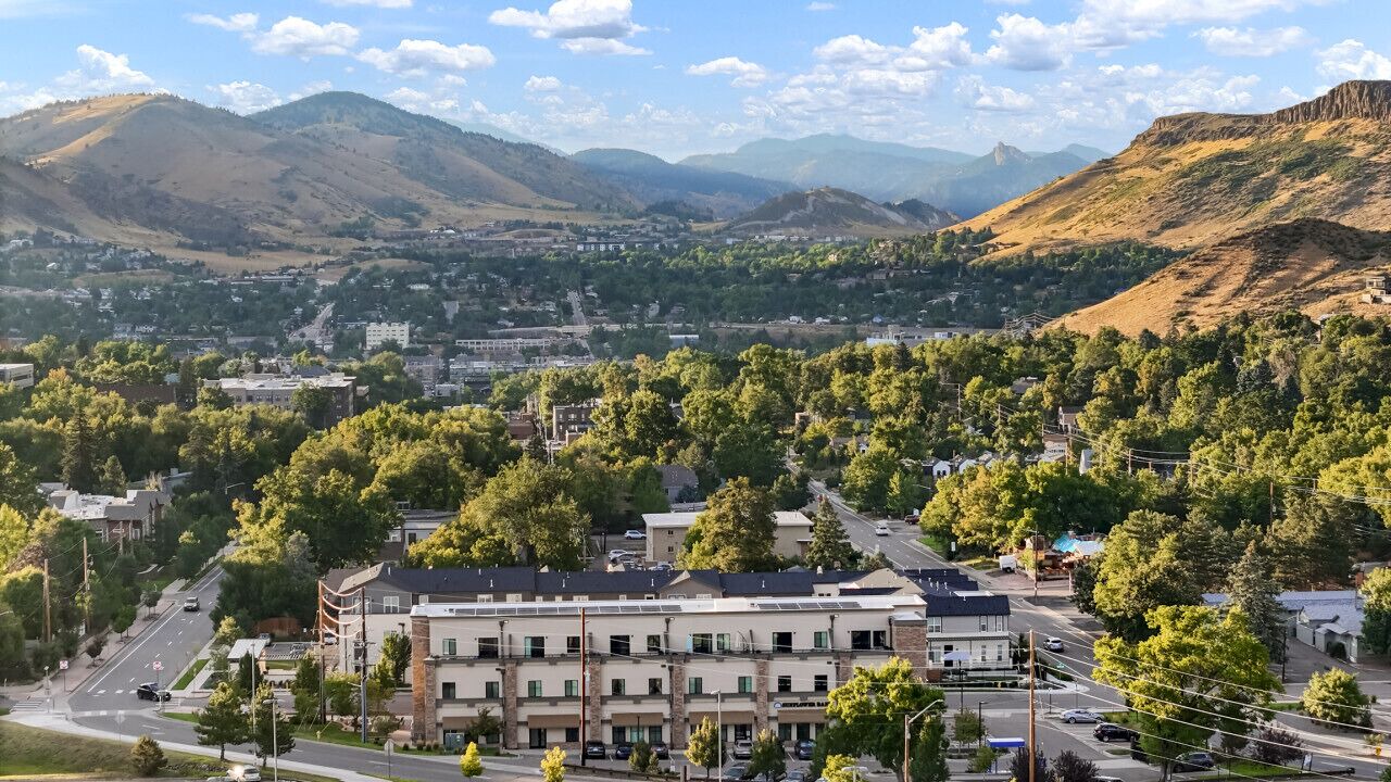 Photo of Outdoor in Golden