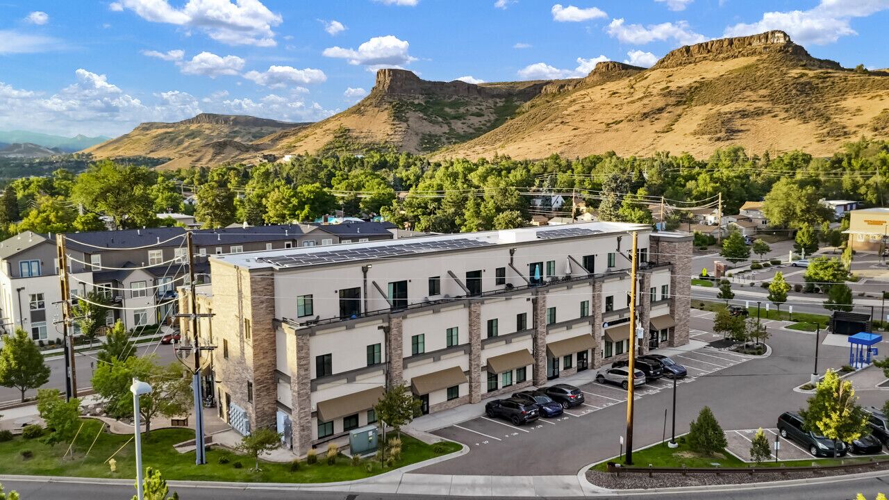 Photo of Outdoor in Golden