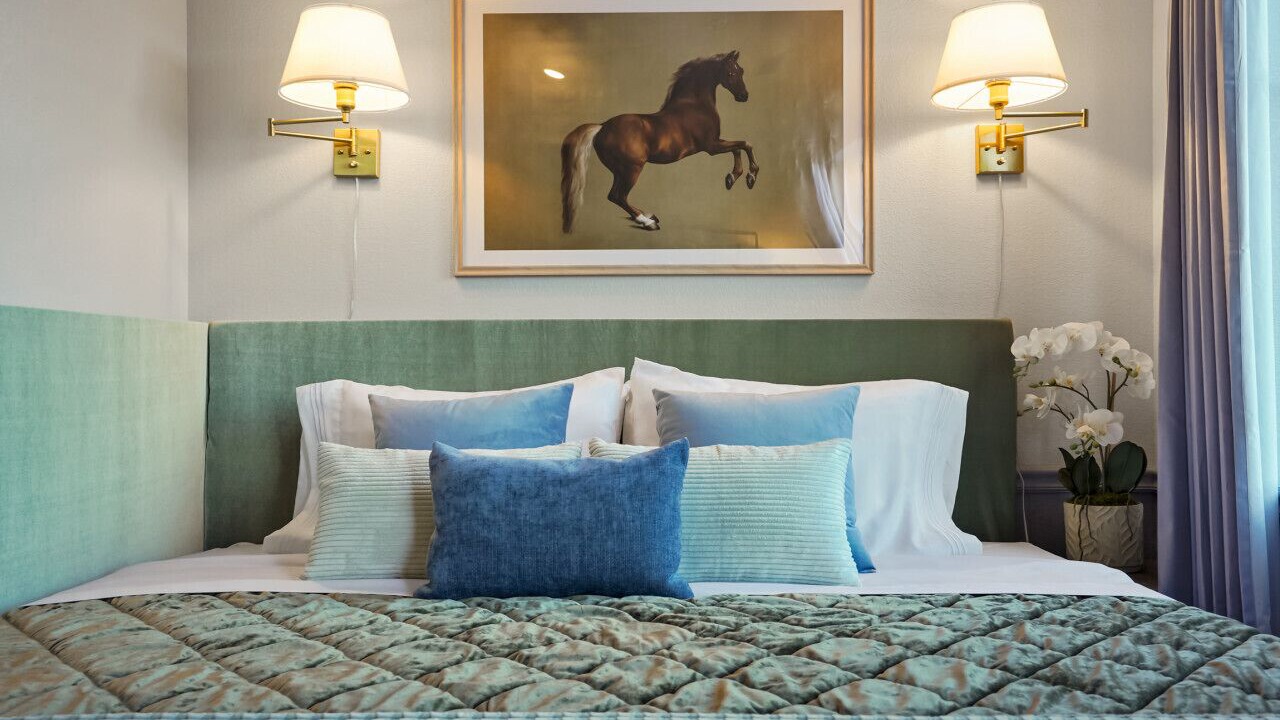 Photo of Bedroom in Golden