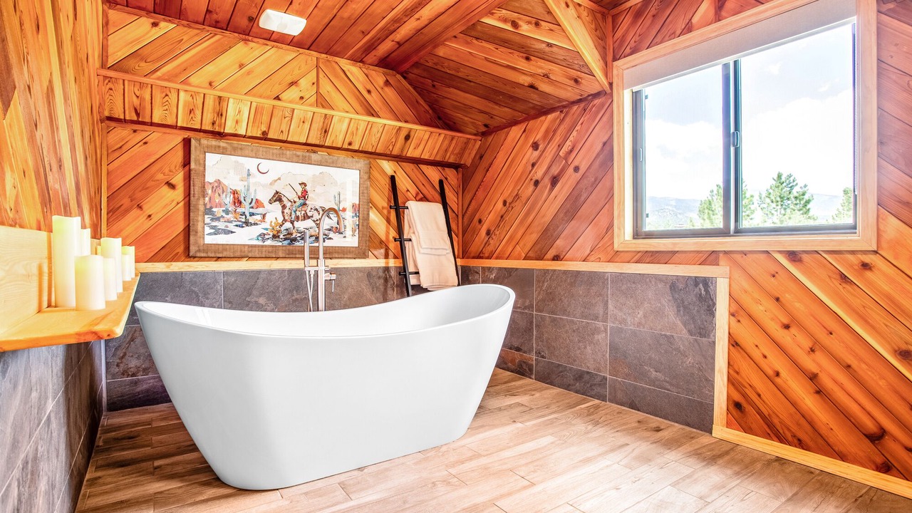 Photo of Bedroom in Salida
