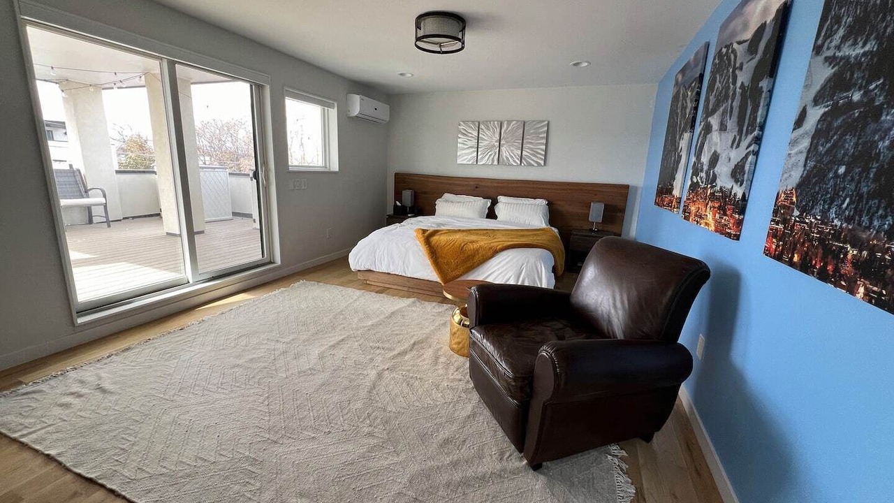 Photo of Bedroom in Villa Park