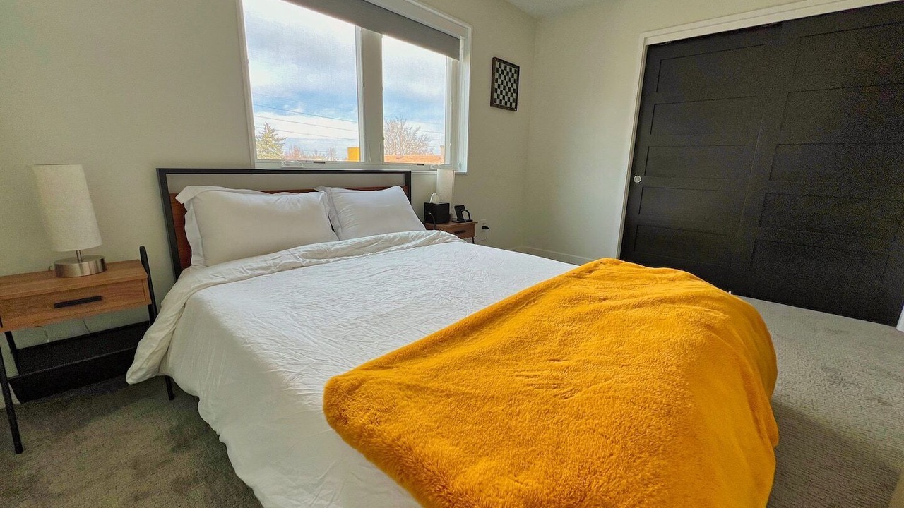 Photo of Bedroom in Villa Park