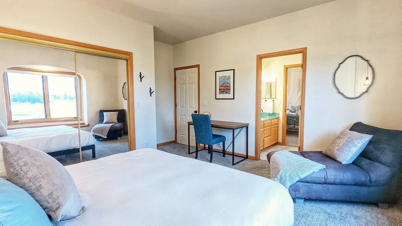 Photo of Bedroom in Colorado Springs