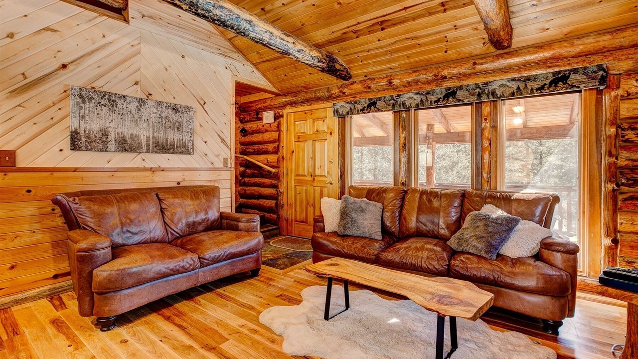 Photo of Livingroom in Drake
