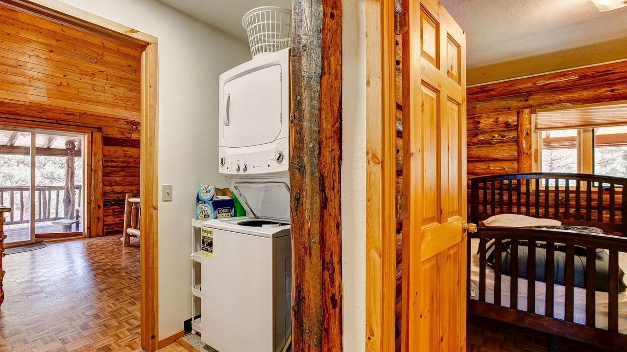 Photo of Bedroom in Drake