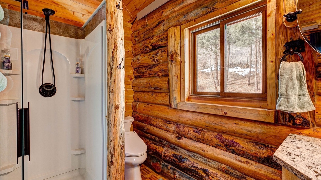 Photo of Bathroom in Drake