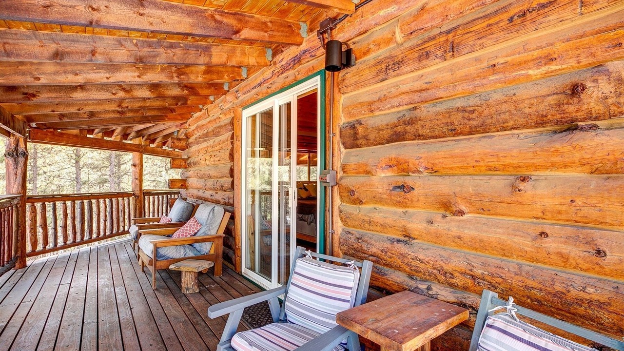 Photo of Patio Balcony in Drake