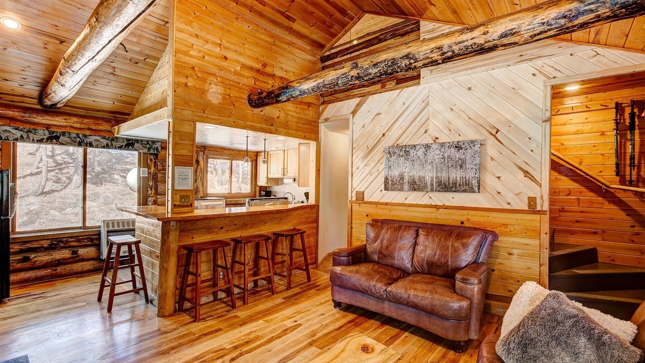 Photo of Livingroom in Drake