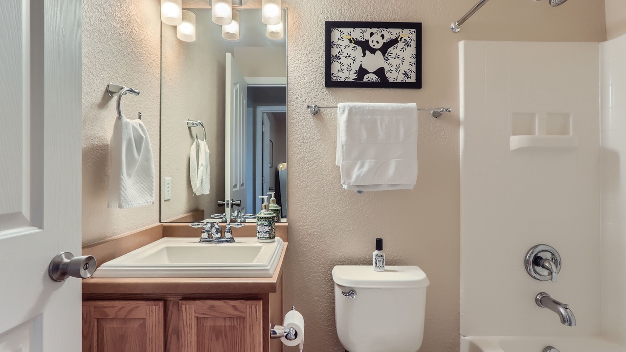 Photo of Bathroom in Green Valley Ranch