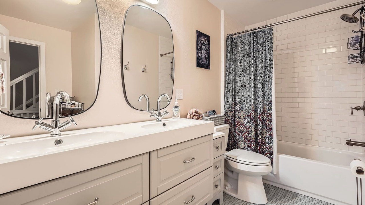 Photo of Bathroom in Central Boulder