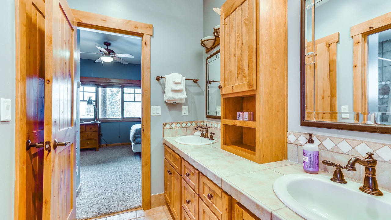 Photo of Bathroom in The Reserve