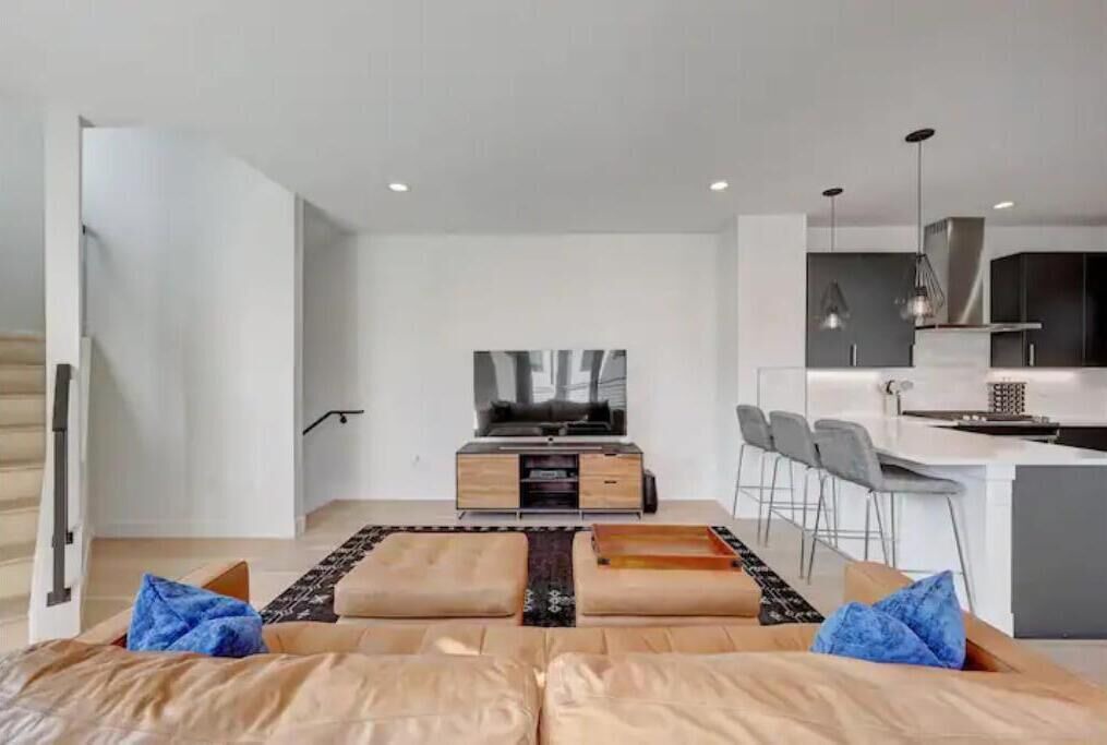 Photo of Livingroom in Parker