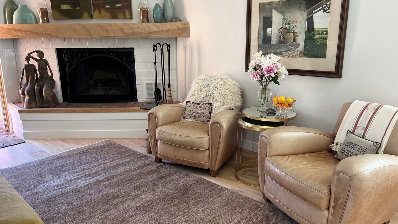 Photo of Livingroom in Glenwood Grove - North Iris