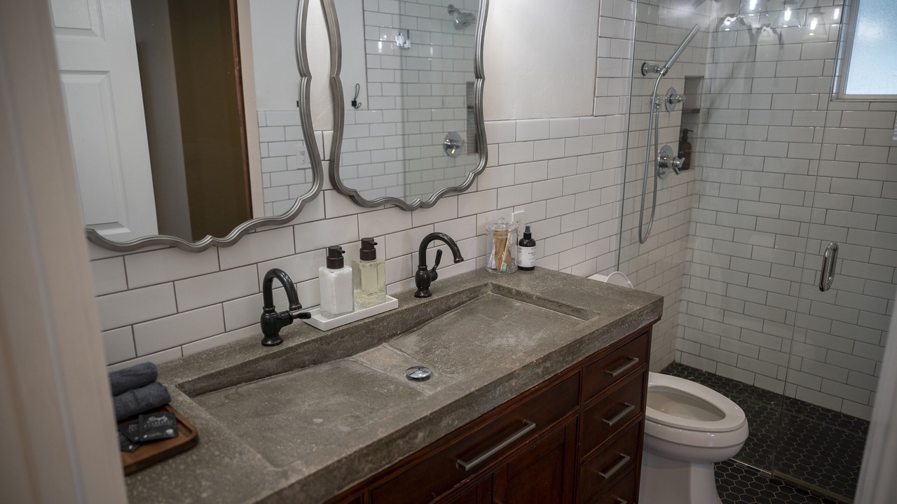 Photo of Bathroom in Barths
