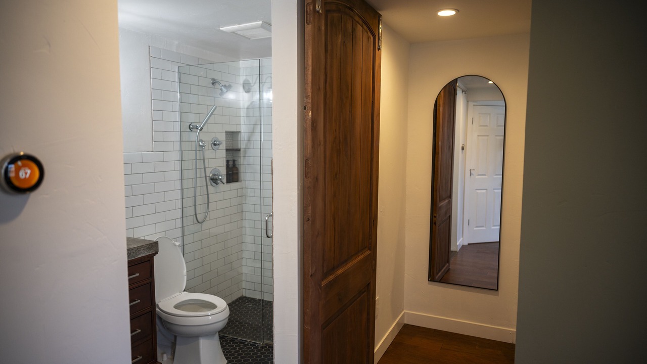 Photo of Bathroom in Barths