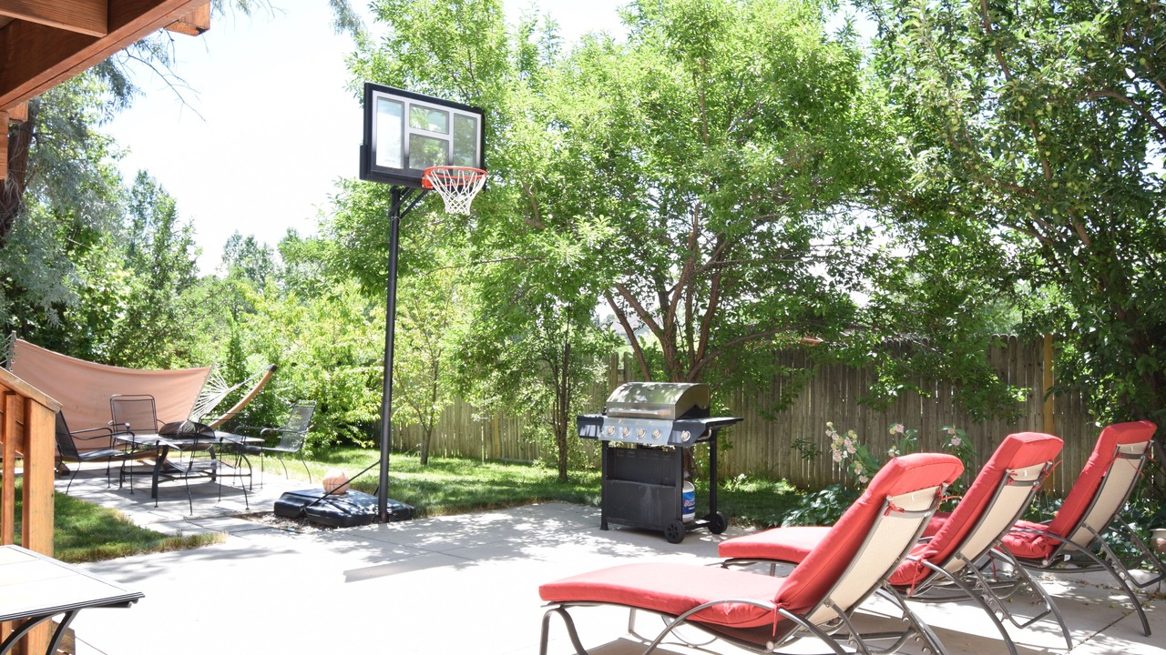 Photo of Outdoor in Englewood