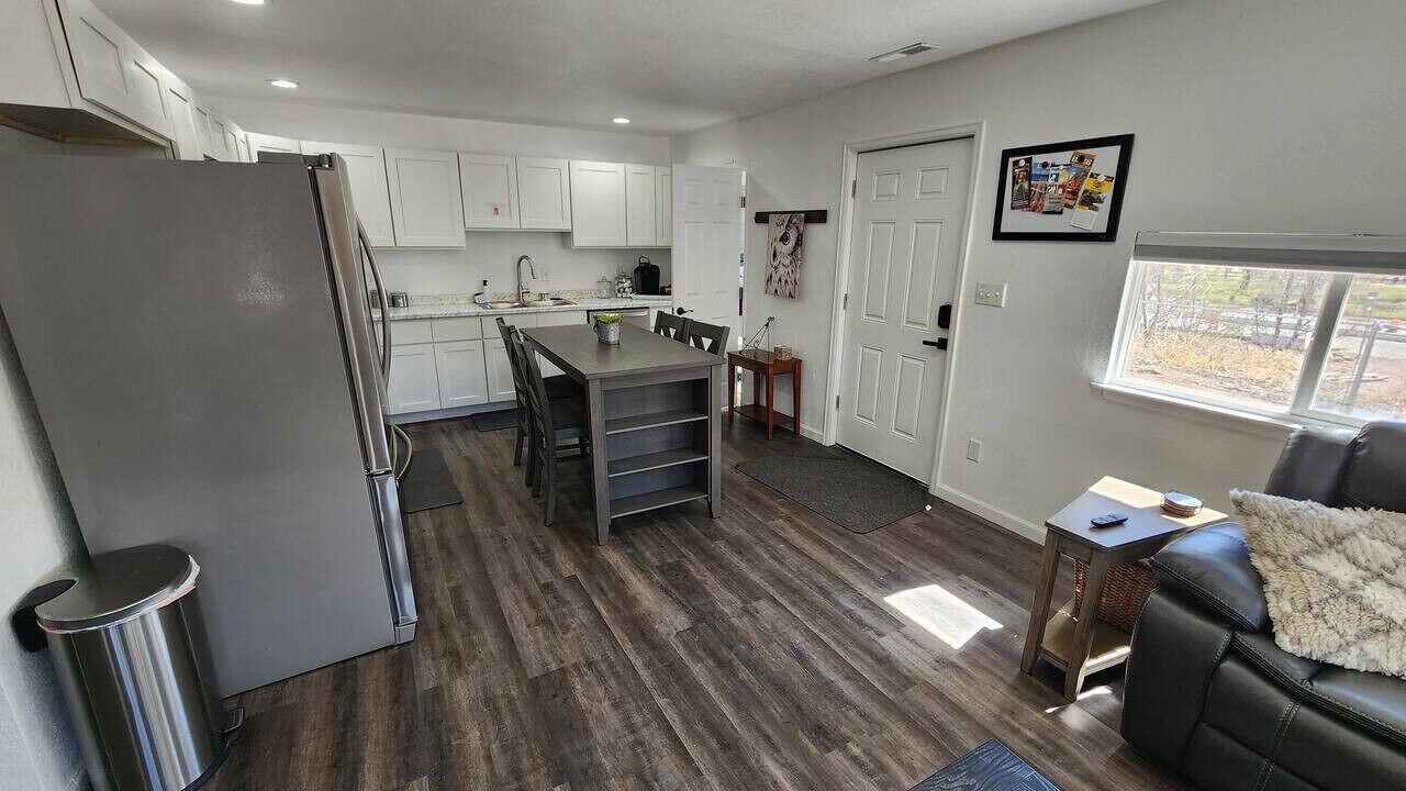 Photo of Livingroom in Canon City