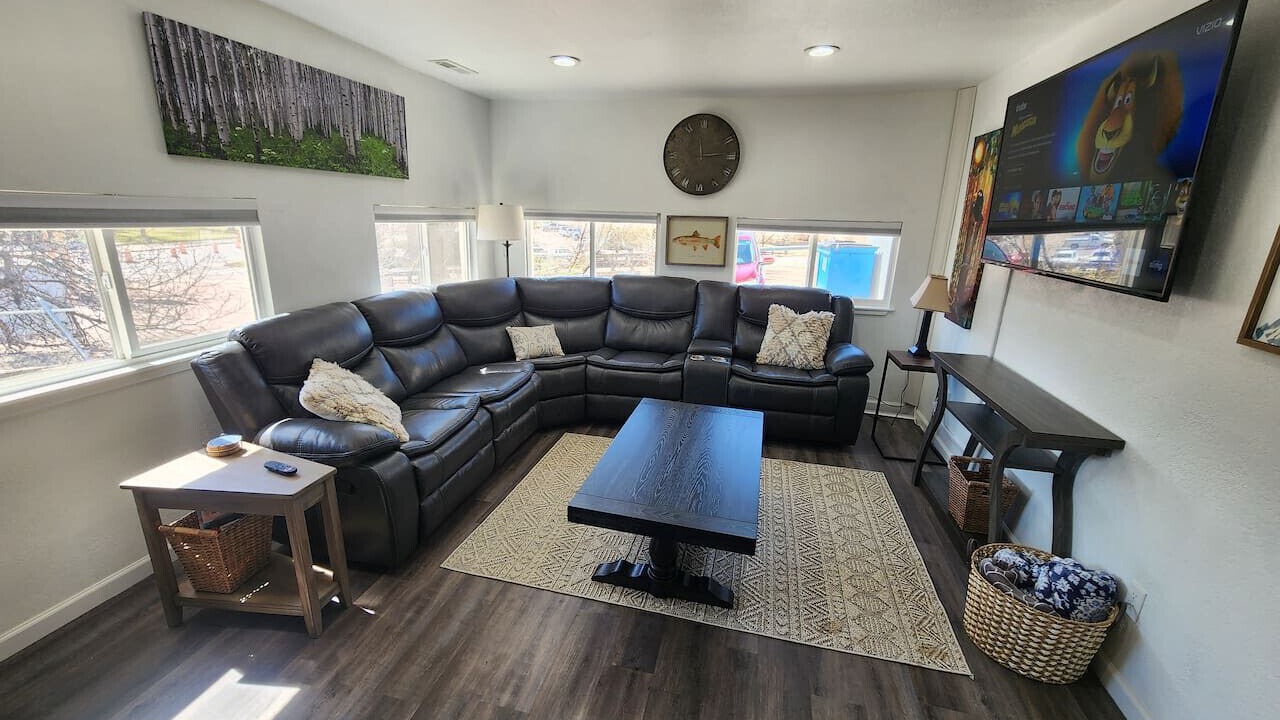 Photo of Livingroom in Canon City