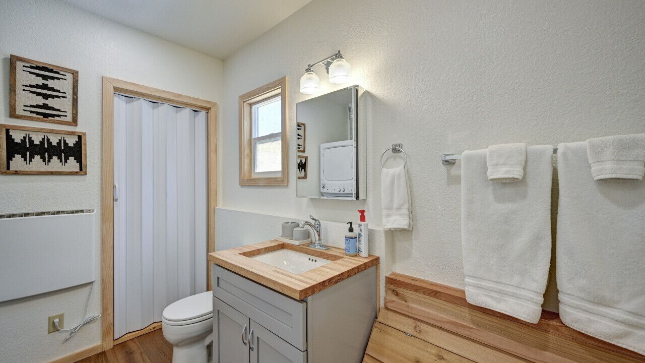 Photo of Bathroom in Buena Vista