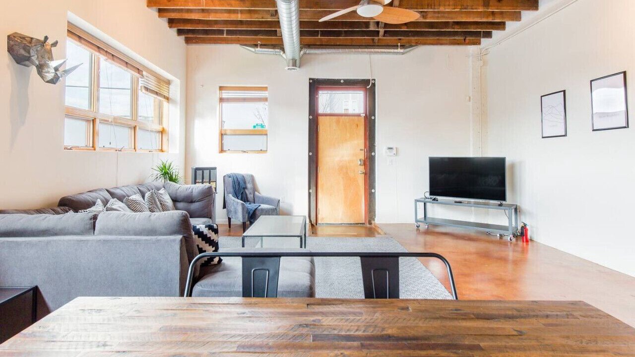 Photo of Livingroom in Five Points