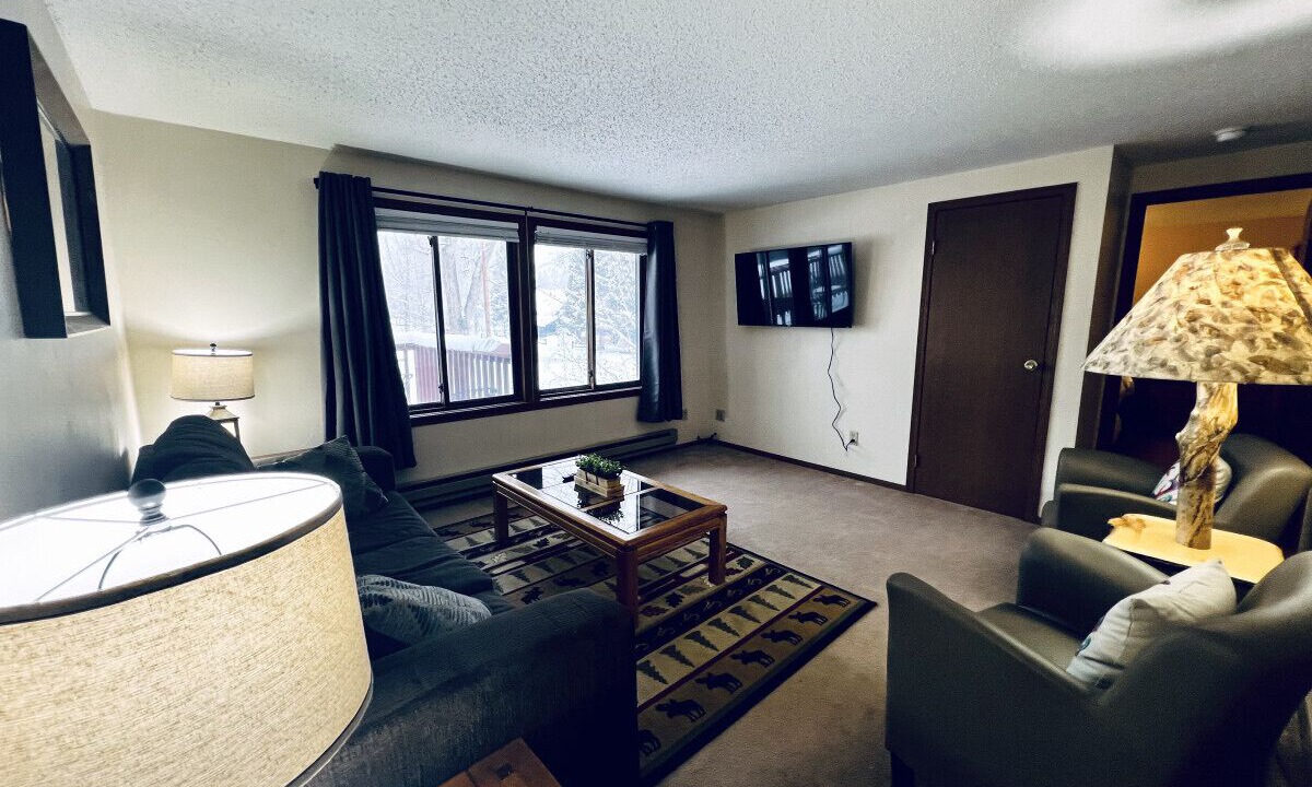 Photo of Bedroom in Lake City