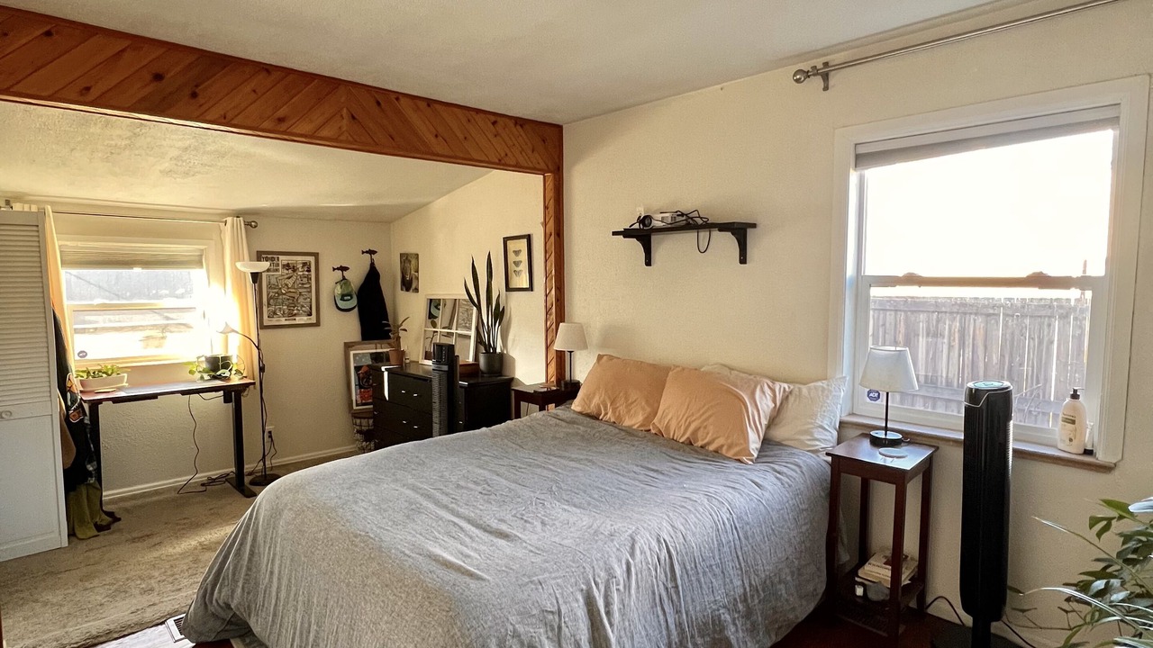 Photo of Bedroom in Athmar Park